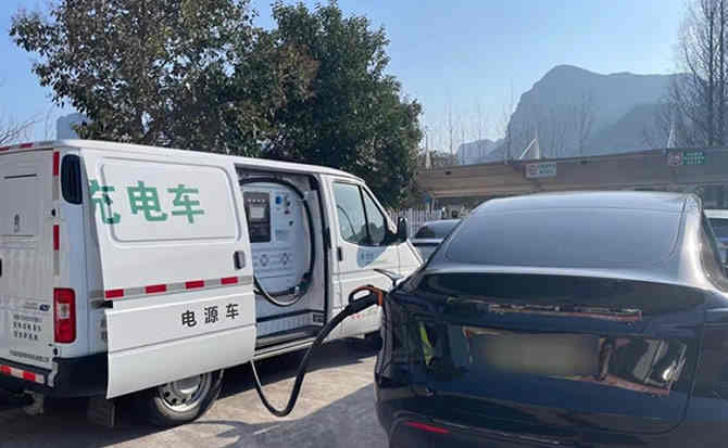 西秀区汽车搭电